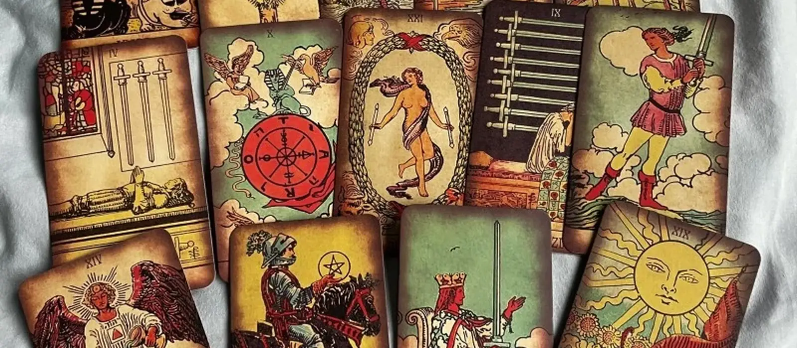 Tarot Kartları Rehberi: 22 Büyük Arkana Kartının Anlamları
